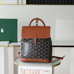 Premium Quality Original P580 Goyard Aln Mini Shoulder BagButtoned version with original gift boxUpgraded manualRibbonThe Aln Mini Shoulder Bag is a condensed version of the Aln with an emphasis on mold and versatilityWith a set of clever hooks and two re