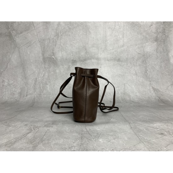 p4805NF460 heather color new mini bucket bag made of top imported lambskin leather super soft and cost-effective can manage a variety of styles very playful and lovely can be shoulder crossbody handheld shoulder shape varied bag is small but very able to 