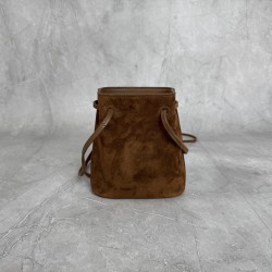 P4805NF460 light brown new mini bucket bag made of top imported lambskin leather is super soft and cost-effective can manage a variety of styles very playful and cute can be shoulder crossbody handheld shoulder shape varied bag is small but very loaded si