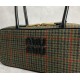 p6505BB147 plaid green Miu new bird's-eye bowling ball using new wool fabrics with high-grade plain calf leather bold and innovative design perfectly interprets the Miu eclectic style dashing casual and tolerant attitude towards life this bag is cool fram