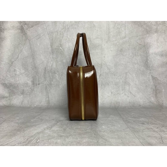 P8505BB117M family new briefcase heavy handmade with new oil wax patent leather material unique ice crackle texture leather surface bold and innovative design perfectly interprets the Miu eclectic style dashing casual and tolerant attitude towards life th