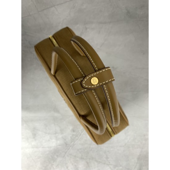 p8005BB117 Cinnamon Brown MiuMiu new corduroy briefcase fashion and classic fusion of sophisticated casual lazy corduroy fabric with calfskin leather texture is soft and durable than the all-leather model is lighter and more versatile color both appearanc