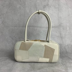 P7505BB147 special original leather splicing M new splicing bowling ball heavy handmade using a variety of leather splicing made of bold and innovative design perfectly interprets the Miu eclectic style dashing casual and tolerant attitude towards life th