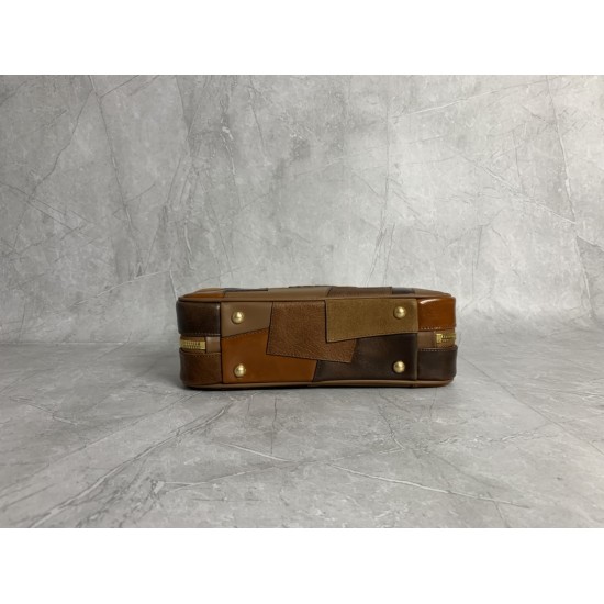 p7505BB147 Patchwork Brown Miu new patchwork bowling ball heavy handmade using a variety of leather patchwork made of bold and innovative design perfectly interprets the Miu eclectic style dashing casual and tolerant attitude towards life This bag is cool