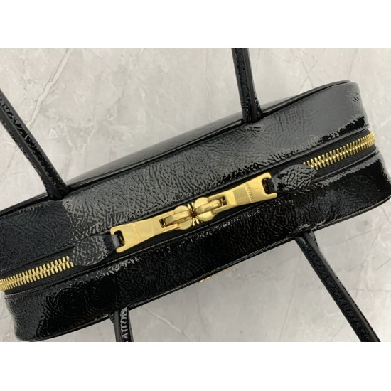 p6805BB173 patent leather black Miu new bowling ball heavy handmade with new oil wax patent leather material unique ice crack texture leather surface bold and innovative design perfectly interprets the Miu eclectic style dashing casual and inclusive attit