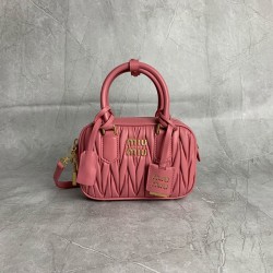 p8805BB123 Begonia Pink M new too pretty bowling handbags imported lambskin classic brand iconic Matelasse texture embroidery vintage frosted hardware retains the proper sense of playfulness bag type overall stiff and shaped full of personality can be swe