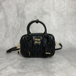 p8805BB123 black M family new too pretty bowling handbags imported lambskin classic brand iconic Matelasse texture embroidery vintage frosted hardware to retain the proper sense of playfulness bag type overall stiff and shaped full of personality can be s
