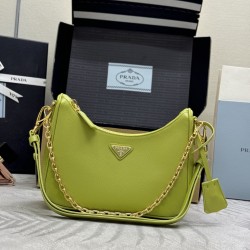 F540 with counter counter version of the full set of packaging exclusive customization of the new upgraded version of the Hobo1BC204 cross pattern Shoulder strap removable this versatile handbags with clean lines and classic detail design with removable c