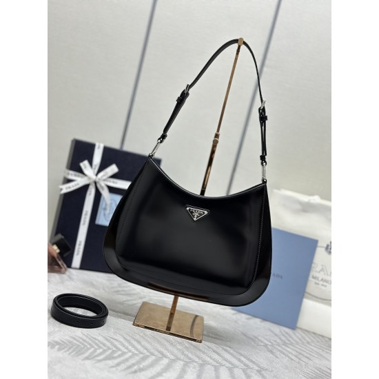 F600 with counter counterpartFull set of packagingExclusive customizationCounter newest modelGlossy underarm bagLarge 1BC156 arrivesThis exquisite Prada Cleo shoulder bag reinterprets the brand's iconic vintage designAdjustable leather handlesMetal hardwa