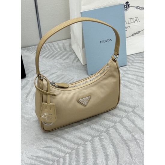 F270 with counter to the version of the full set of packaging exclusive customized explosive models leather shoulder armpit bag Bailat hardware Hobo2005 women's nylon shoulder bag 1NE204 using imported original parachute fabric handle cross grain cowhide 