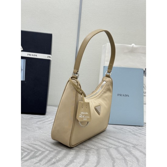 F270 with counter to the version of the full set of packaging exclusive customized explosive models leather shoulder armpit bag Bailat hardware Hobo2005 women's nylon shoulder bag 1NE204 using imported original parachute fabric handle cross grain cowhide 