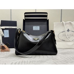 1bc229 Crumpled patent leather