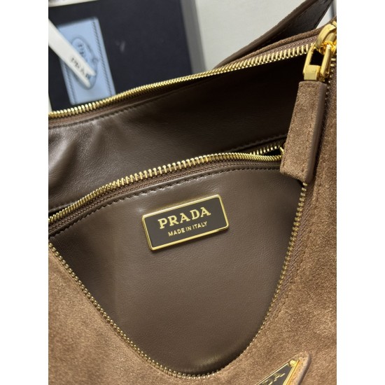 F670 new underarm bag Aimee suede suede 1BC228 large frosted leather arrived new shoulder bag design inspired by the exploration of Hobo silhouette soft lines quite modern sense of leather soft super versatile back a lot of euphonious leather silhouette c