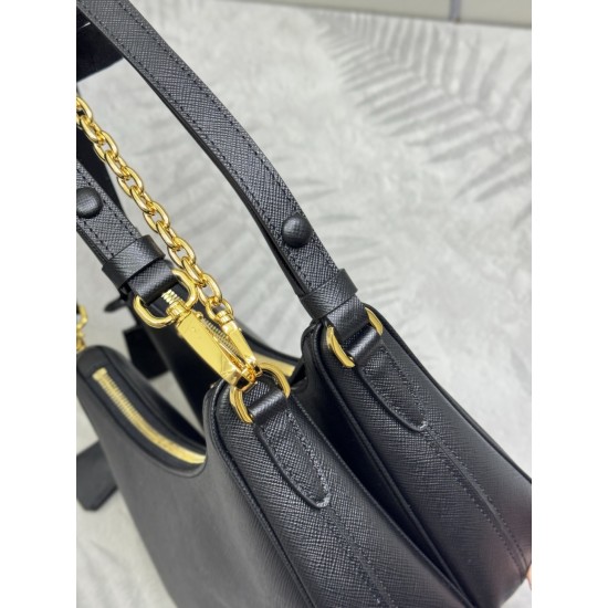 Upgraded version Shoulder straps are removable with extra chain