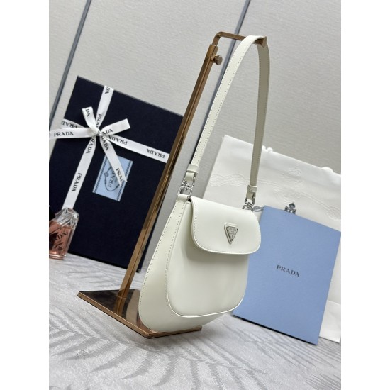 F530 with counter to the version of the full set of packaging exclusive customization P home counter the latest models of women's underarm bag 1BD311 arrived to use imported leather open edge beads calfskin material private white Niko hardware is not the 