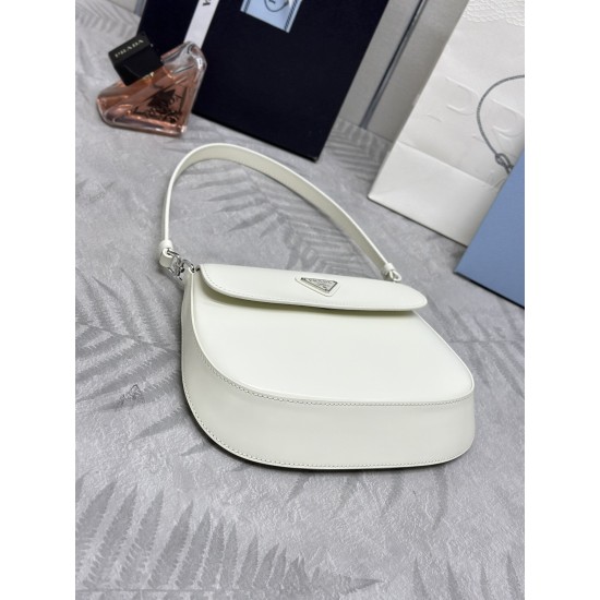 F530 with counter to the version of the full set of packaging exclusive customization P home counter the latest models of women's underarm bag 1BD311 arrived to use imported leather open edge beads calfskin material private white Niko hardware is not the 