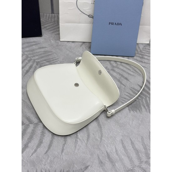 F530 with counter to the version of the full set of packaging exclusive customization P home counter the latest models of women's underarm bag 1BD311 arrived to use imported leather open edge beads calfskin material private white Niko hardware is not the 