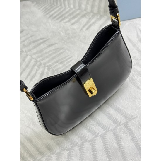F530 with a full set of counter packaging exclusive customized new underarm bag 1BC169A This Cleo shoulder bag is made of imported glossy cowhide leather can be handheld can be carried on the shoulder front with a lock closure glowing exquisite charm shap