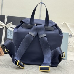 F470 with a full set of the right version of the counter packaging exclusive custom new small backpack 1BZ677 blue gold buckle This nylon backpack is part of Prad's traditional design highlighting the brand's important qualities innovative materials luxur