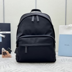 F500 classic explosive models shoulders backpack 2020 shoulders backpack old version 2VZ066 made of imported Saffiano leather material and imported nylon fabric adjustable nylon shoulder straps brushed metal accessories this nylon backpack multiple pocket