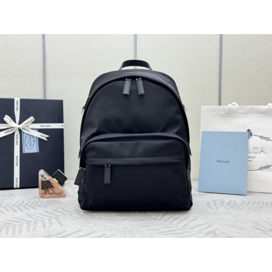 F500 classic explosive models shoulders backpack 2020 shoulders backpack old version 2VZ066 made of imported Saffiano leather material and imported nylon fabric adjustable nylon shoulder straps brushed metal accessories this nylon backpack multiple pocket