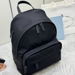 F500 classic explosive models shoulders backpack 2020 shoulders backpack old version 2VZ066 made of imported Saffiano leather material and imported nylon fabric adjustable nylon shoulder straps brushed metal accessories this nylon backpack multiple pocket