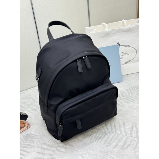 F500 classic explosive models shoulders backpack 2020 shoulders backpack old version 2VZ066 made of imported Saffiano leather material and imported nylon fabric adjustable nylon shoulder straps brushed metal accessories this nylon backpack multiple pocket