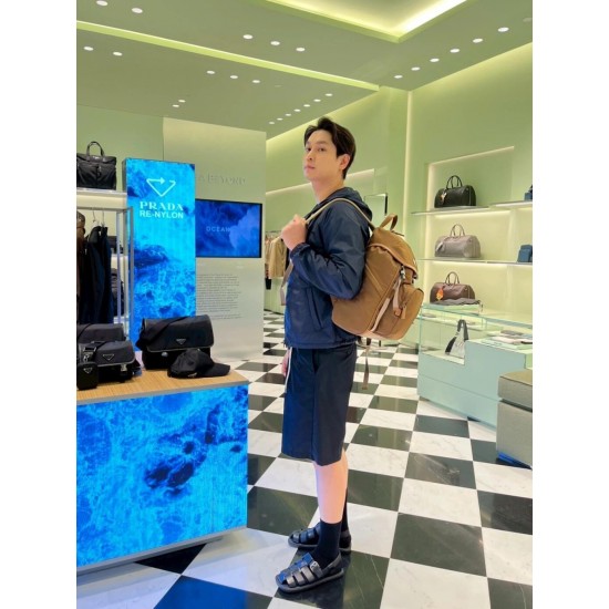 Cork color backpack model picture