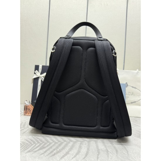 F500 classic explosive models shoulders backpack 2020 shoulders backpack new version 2VZ066 made of imported Saffiano leather material and imported nylon fabric adjustable nylon shoulder straps brushed metal accessories this nylon backpack multiple pocket