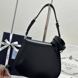 F620 with a full set of counter to the version of the package exclusive customized large flap double shoulder strap new antique underarm bag large flap this year's hot flap antique models underarm bag has been very popular this double shoulder strap desig