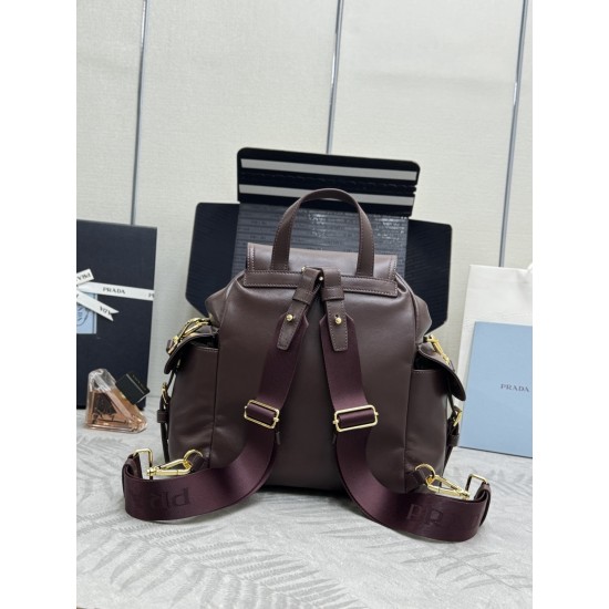 F790New Shoulder Bag 1BZ080Sheepskin BackpackThe Explore bag is a perfect blend of elegance and functionality with soft lines and a multi-pocket silhouette designed for urban exploration and outdoor adventuresStyle with detachable carry handlesShoulder ca