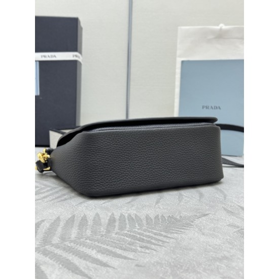 F750 with counter counter version of the full set of packaging exclusive customized new gold buckle double shoulder strap 1BD314 gold buckle this double shoulder strap with imported deerskin grain cowhide leather with two exchangeable adjustable long shou