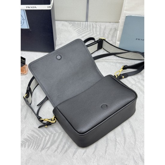 F750 with counter counter version of the full set of packaging exclusive customized new gold buckle double shoulder strap 1BD314 gold buckle this double shoulder strap with imported deerskin grain cowhide leather with two exchangeable adjustable long shou