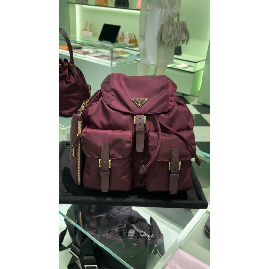 1BZ811 Bordeaux Red Body Pic