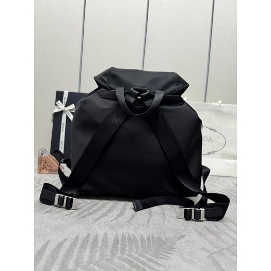 F420 upgraded version of the shoulder bag the latest models of hot nylon backpack 1BZ005 classic triangle enamel logo imported parachute fabric top hardware accessories front two pockets and flap buckle design appears more convenient and practical worth h