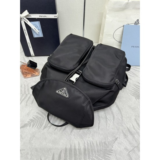 F420 upgraded version of the shoulder bag the latest models of hot nylon backpack 1BZ005 classic triangle enamel logo imported parachute fabric top hardware accessories front two pockets and flap buckle design appears more convenient and practical worth h