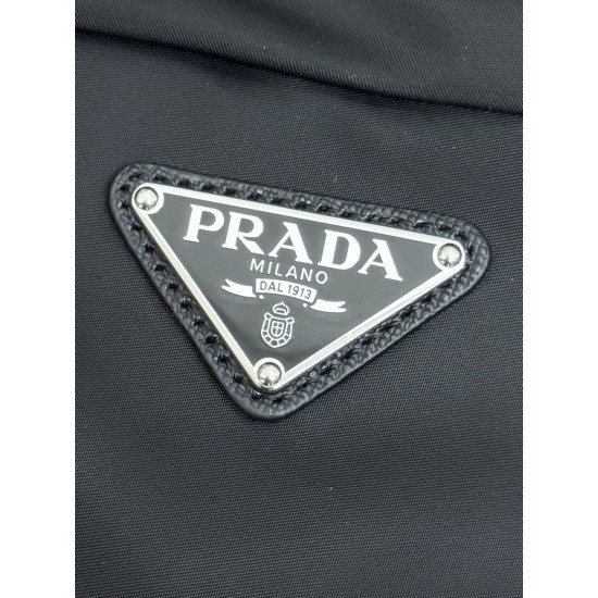 F570 classic 2VZ048 backpack top original goods this backpack with imported Saffiano leather trim outlines the silhouette presenting a modern sense of minimalism lines using imported nylon fabric and cross grain cowhide leather combination of top polished