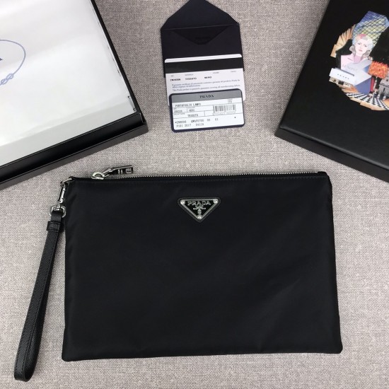 P150 top original single PRADA classic nylon cloth handbag latest styles counter synchronization genuine development model 2NH006 color black triangle mark within the code cloth label 165 generation of code top original single imported nylon material cowh