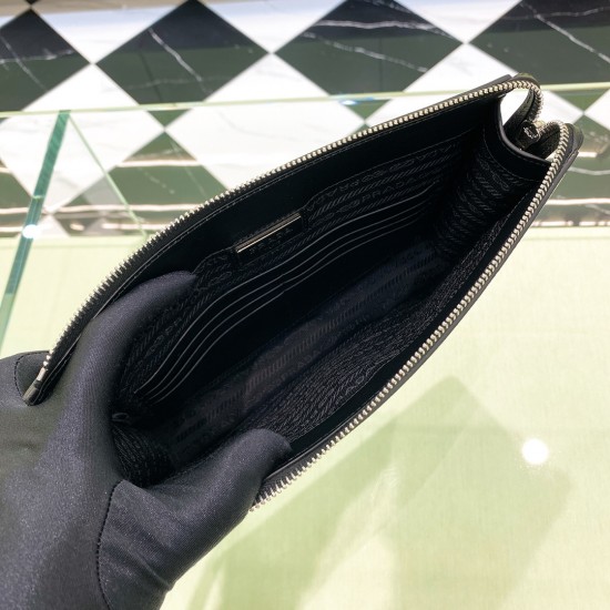 P260 new debut new Saffiano cowhide men's handbag 2VF032 imported cross grain cowhide with full steel hardware lining printed nylon lining classic triangle logo with wrist strap carry convenient built-in compartment is very practical senior stable and ver