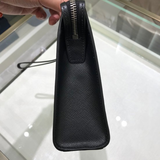 P230 PRADA 2NE007 men's handbag imported Saffiano cross pattern with lining classic inverted triangle logo simple and generous back flat handle with wrist strap carry convenient built-in compartments simple and generous high-grade stable very pulling styl