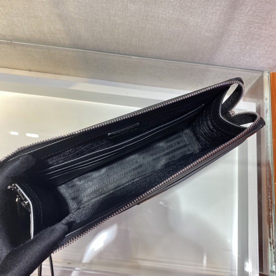 p260New Clutch 2VF032This stylish men's handbag comes with a detachable leather wristlet strap embellished with a triangular metal logo to give off a unique brand vibeImported Saffiano leatherTop metal hardwareOne zippered compartmentOne interior pocket a