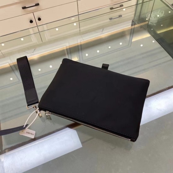P160 P's counter newest handbag 2NH011 arrived using imported nylon waterproof fabric detachable leather wrist Prada logo lining two inside pockets one with zipper size 2818x2cm Welcome to order!