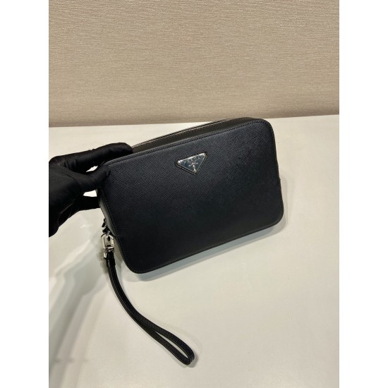 p260 new handbag 2VF017 men's handbag imported Saffiano leather men's handbag decorated with the classic triangle logo back strap and removable side straps can be used to meet the needs of the men's handbag is a wonderful collision of classic and trendy d