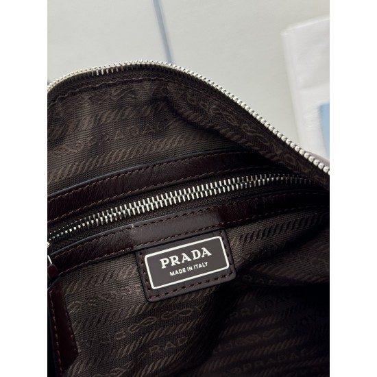 F740 with a full set of counter packaging exclusive customized new waxy leather 2VH187 messenger bag dark coffee This shoulder bag is made of soft and shiny waxy leather carefully crafted smooth and simple silhouette with exquisite details decorated with 