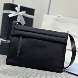 F570 with a full set of the version of the counter packaging exclusive custom pop cini messenger bag medium 1bd255 this shoulder bag Yen unique lined nylon build and equipped with leather straps and back pockets metal fittings to give a touch of bright co