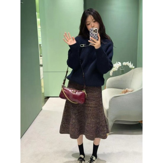 1BC221 Burgundy Waxed Leather Chain Crossbody Bag