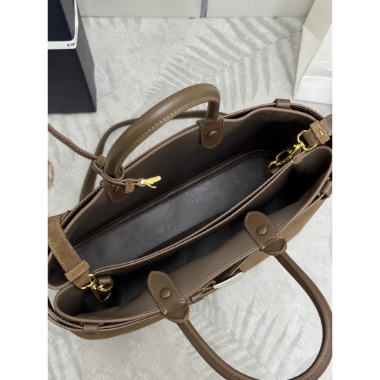 F880 new women's bag large 1BA416 suede suede this handbag women's bag using imported inside with imported nubuck leather frosted leather inside with imported sheepskin clean lines and sophisticated elements intertwined interpretation of the elegant and f