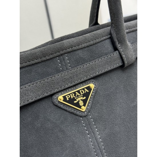 F690New suede large Soft Lux1BA433 arrivesThis handbag is made of imported brushed leather exudes a classical atmosphereWith a long detachable and adjustable shoulder strap to facilitate different occasions with the capacity of space is very large and ver