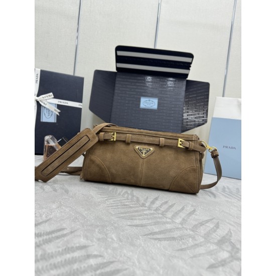 The new suede brown is in stock.