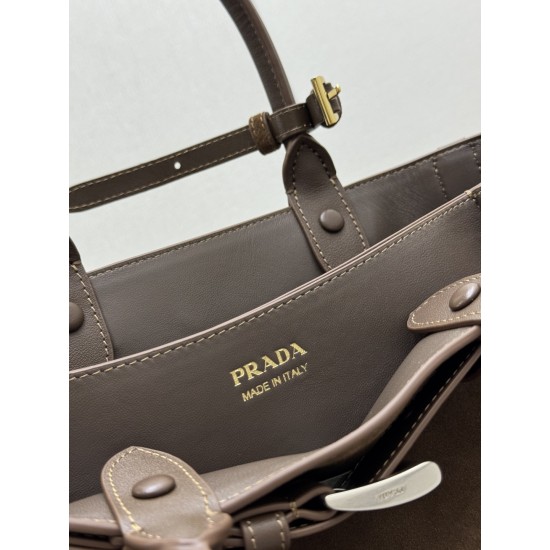 F850 new women's bag Medium 1BA417 suede suede this handbag women's bag using imported inside with imported suede leather frosted leather inside with imported sheepskin simple lines and sophisticated elements intertwined interpretation of the elegant and 